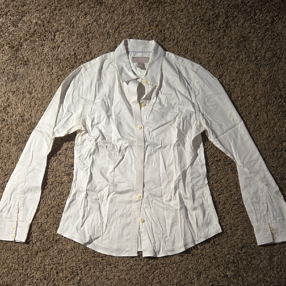 Banana Republic White Button Down Shirt